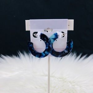 Jewelry - Cute fashion hoops with shades of blue Jewelry - Cute fashion hoops with shades of blue